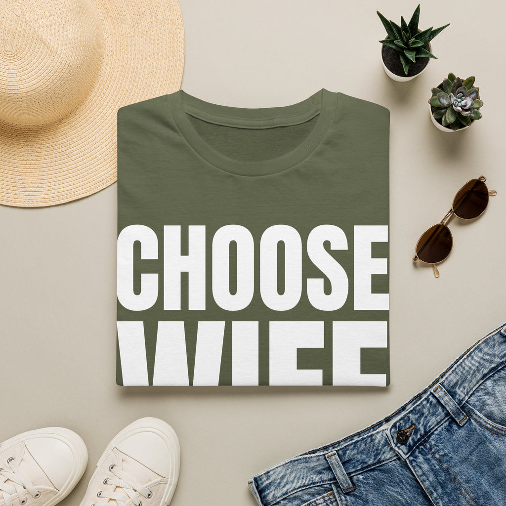 Choose Wife Retro Bridal Party T-Shirt | Bachelorette & Hen Party Tee