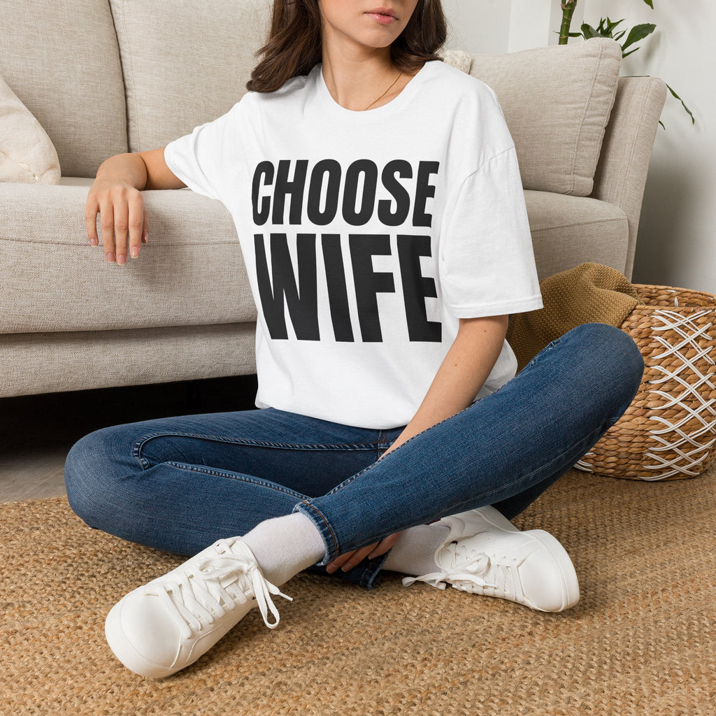 Choose Wife Retro Bridal Party T-Shirt | Bachelorette & Hen Party Tee